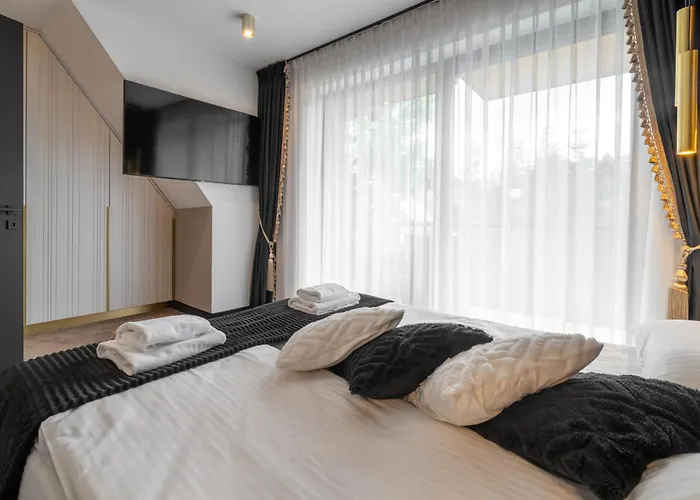 アパート Apartament *